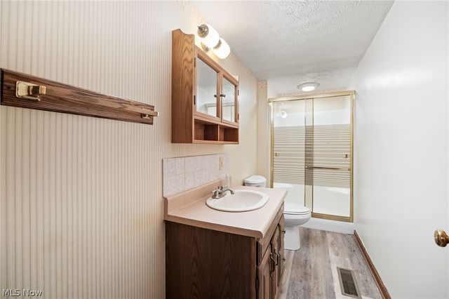 5520 Apple Ridge Circle, Clinton, OH 44216