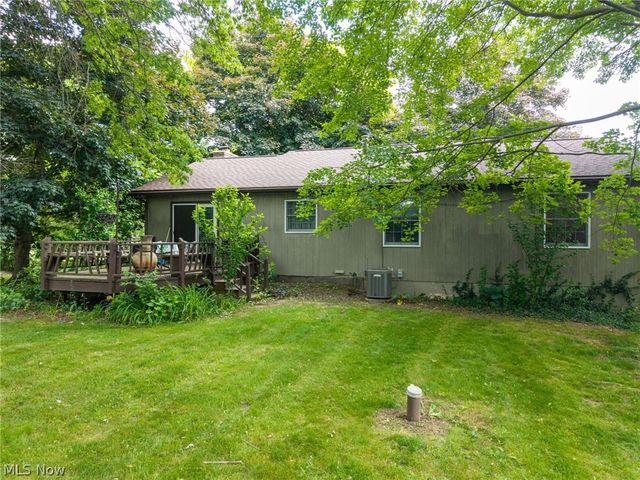 5520 Apple Ridge Circle, Clinton, OH 44216
