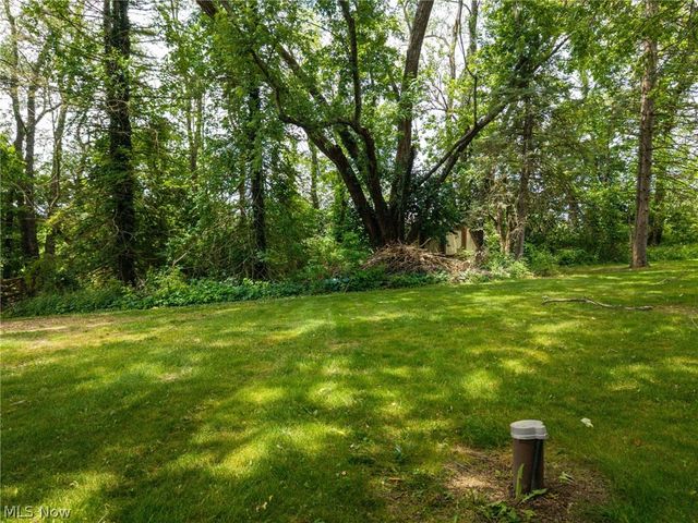 5520 Apple Ridge Circle, Clinton, OH 44216