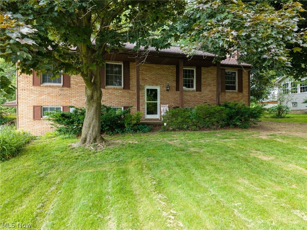 5520 Apple Ridge Circle, Clinton, OH 44216