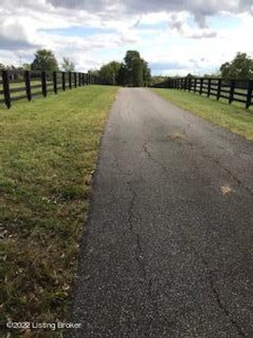 12880 S Pope Lick Rd, Louisville, KY 40299