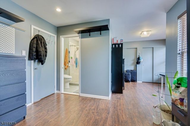 70 Avebury Pl, Franklin Twp., NJ 08873