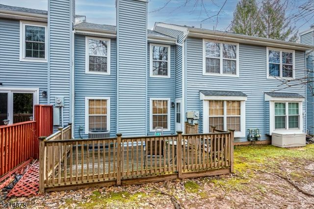 70 Avebury Pl, Franklin Twp., NJ 08873