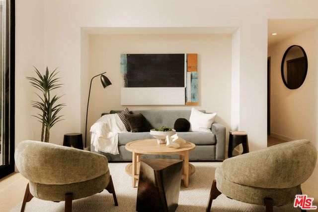 2919 Waverly Drive 105, Los Angeles, CA 90039