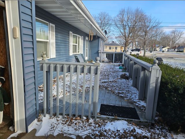 2202 Chestnut Avenue, Sterling, IL 61081