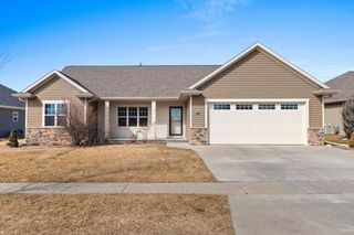 517 PEBBLESTONE CIRCLE, Hobart, WI 54155