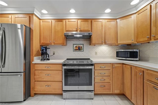 5809 Beechwalk DR, Virginia Beach, VA 23464