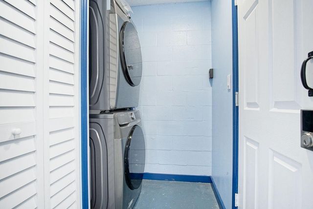 2902 Essex Drive, Fort Pierce, FL 34946