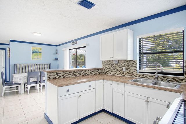 2902 Essex Drive, Fort Pierce, FL 34946