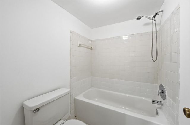 6195 Rock Island Road 210, Tamarac, FL 33319