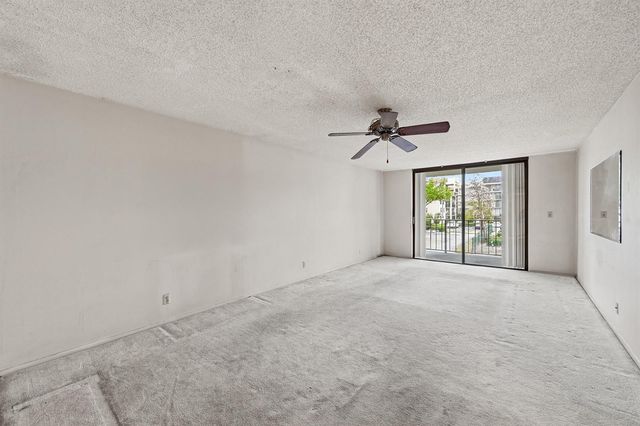 6195 Rock Island Road 210, Tamarac, FL 33319