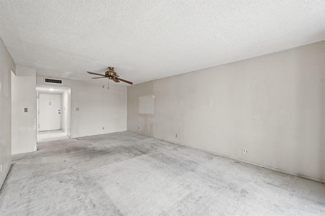 6195 Rock Island Road 210, Tamarac, FL 33319