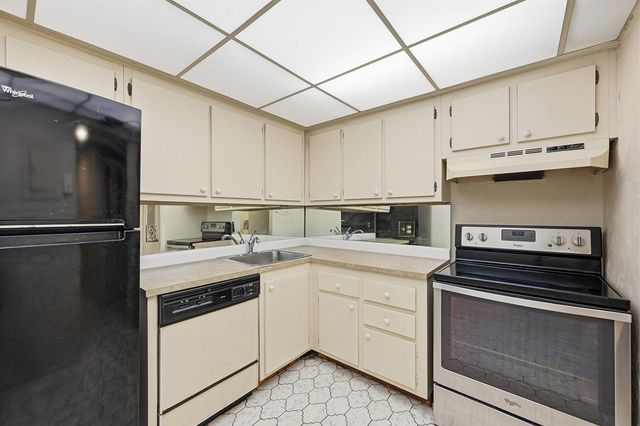 6195 Rock Island Road 210, Tamarac, FL 33319