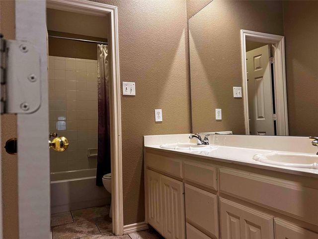 8628 Forest Glen Drive, Irving, TX 75063