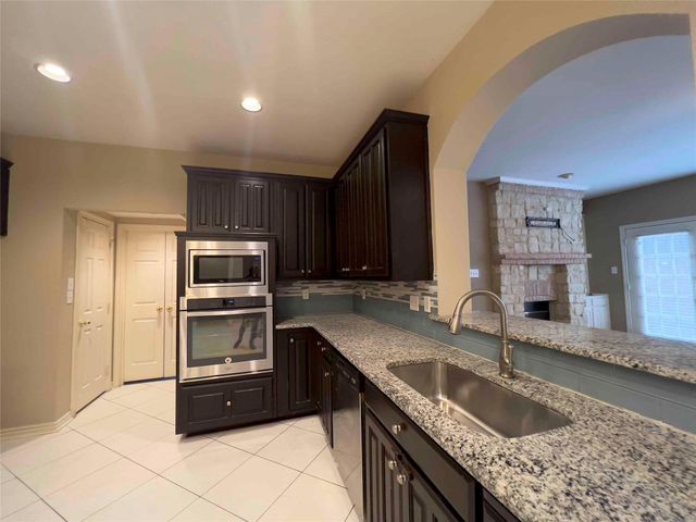 8628 Forest Glen Drive, Irving, TX 75063