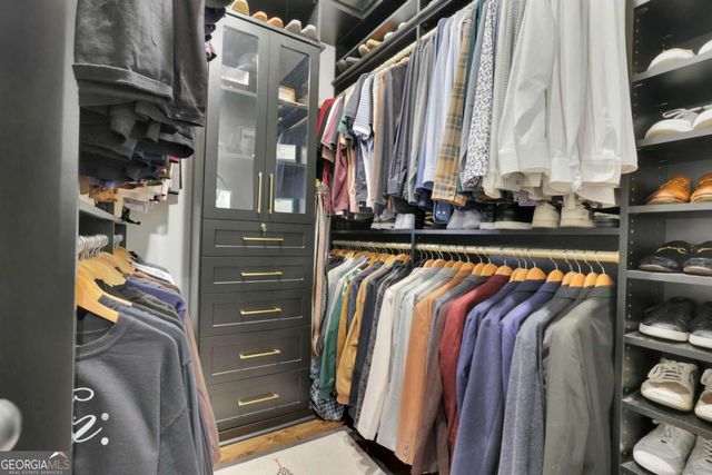 5849 Long Island Drive NW, Atlanta, GA 30328