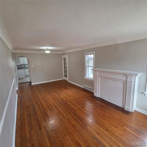 6725 Maryellen Street, Northwoods, MO 63121