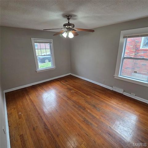 6725 Maryellen Street, Northwoods, MO 63121