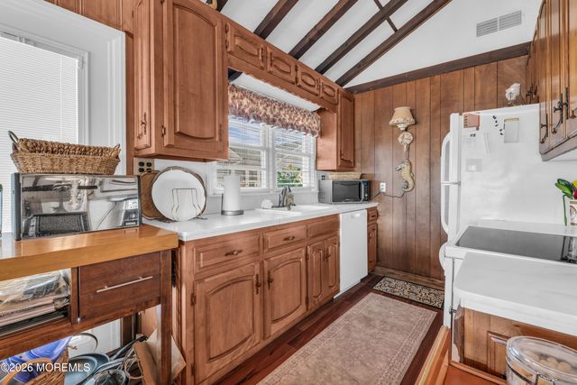 22 Dickman Drive, Lavallette, NJ 08735