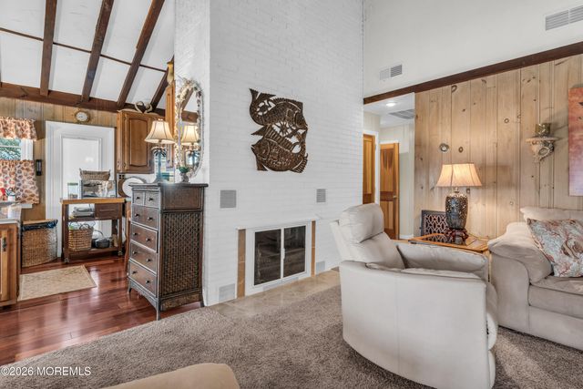 22 Dickman Drive, Lavallette, NJ 08735