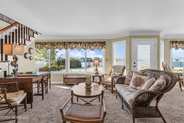22 Dickman Drive, Lavallette, NJ 08735