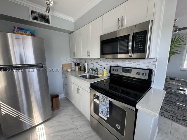 508 Hendricks Isle 3, Fort Lauderdale, FL 33301
