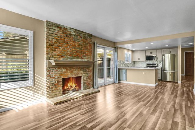 1887 Montgomery Avenue, Ventura, CA 93004