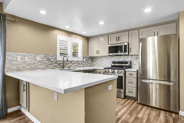 1887 Montgomery Avenue, Ventura, CA 93004