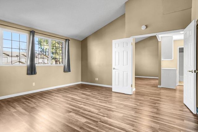 1887 Montgomery Avenue, Ventura, CA 93004