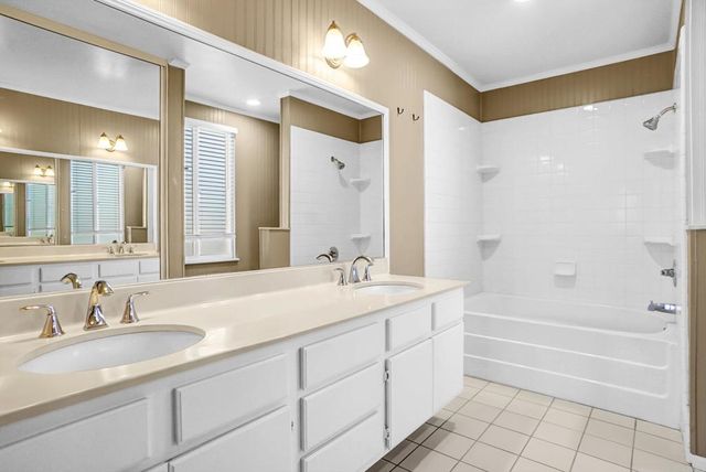 1887 Montgomery Avenue, Ventura, CA 93004