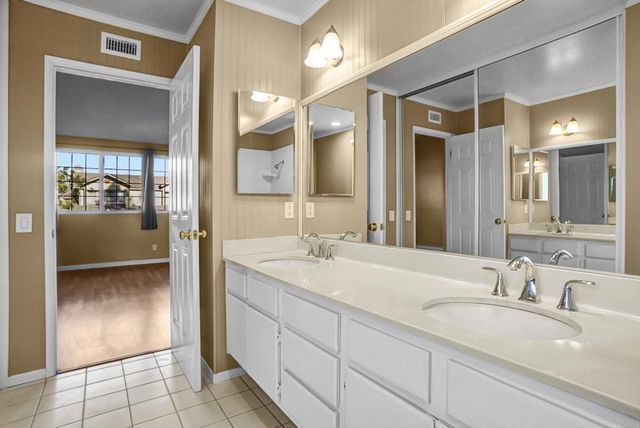 1887 Montgomery Avenue, Ventura, CA 93004