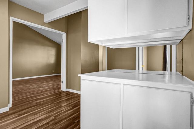 1887 Montgomery Avenue, Ventura, CA 93004