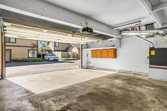 1887 Montgomery Avenue, Ventura, CA 93004