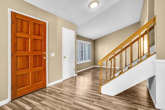 1887 Montgomery Avenue, Ventura, CA 93004