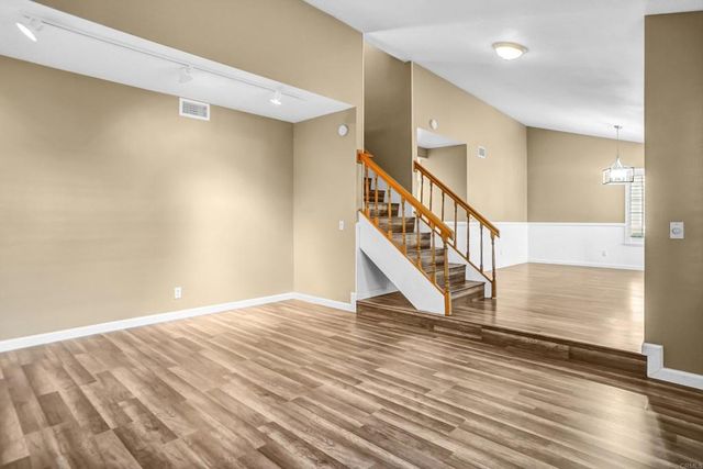 1887 Montgomery Avenue, Ventura, CA 93004