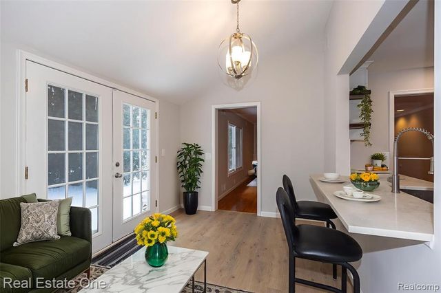 6407 Buxton Court, West Bloomfield, MI 48322