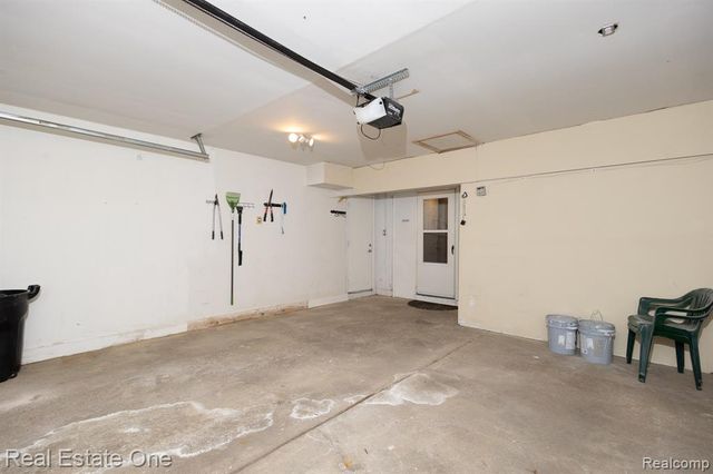 6407 Buxton Court, West Bloomfield, MI 48322