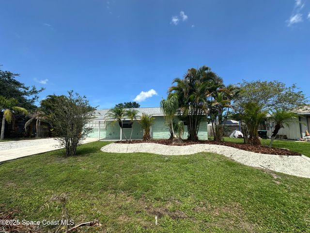 660 Belvedere Road NW, Palm Bay, FL 32907