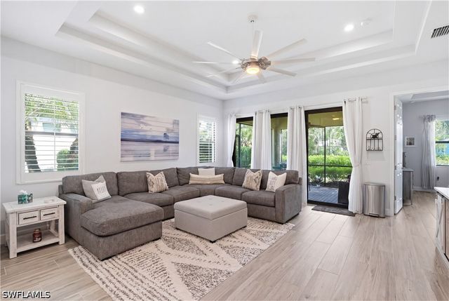 9435 Isla Bella CIR, Bonita Springs, FL 34135