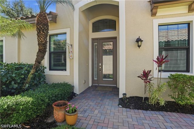9435 Isla Bella CIR, Bonita Springs, FL 34135
