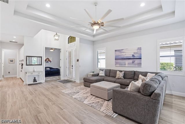9435 Isla Bella CIR, Bonita Springs, FL 34135