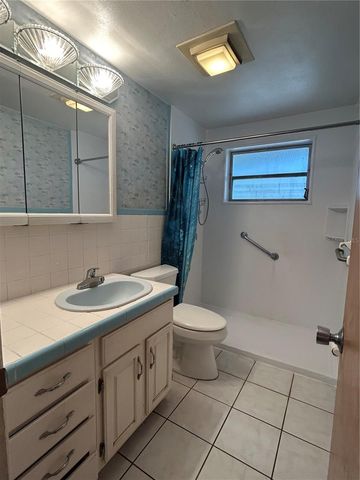 10463 VALENCIA ROAD, Seminole, FL 33772