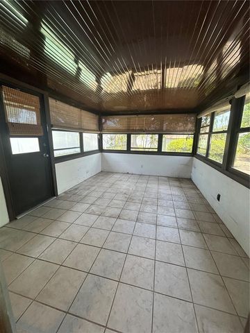 10463 VALENCIA ROAD, Seminole, FL 33772
