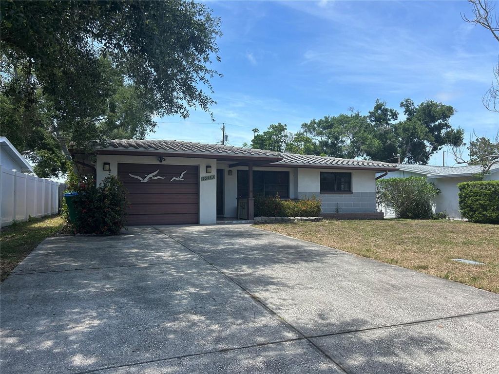 10463 VALENCIA ROAD, Seminole, FL 33772