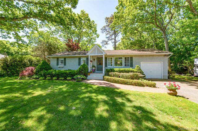 816 Blair Street, Bohemia, NY 11716