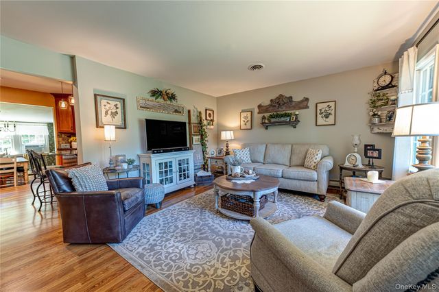 816 Blair Street, Bohemia, NY 11716