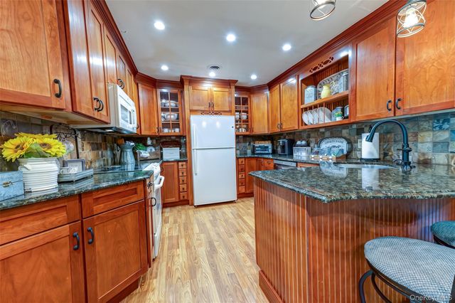 816 Blair Street, Bohemia, NY 11716