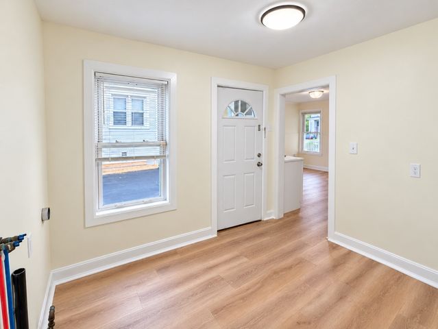5 Branch St, Worcester, MA 01604