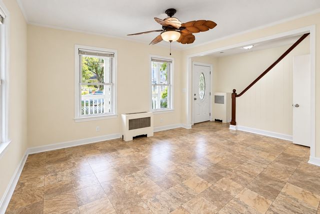 5 Branch St, Worcester, MA 01604