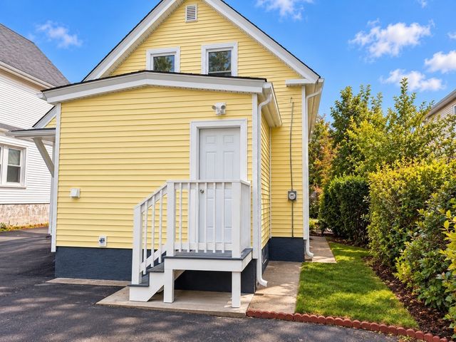 5 Branch St, Worcester, MA 01604